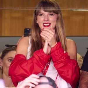 Chiefs jacket like Taylor Swift wore to the game. Extra small, never worn.